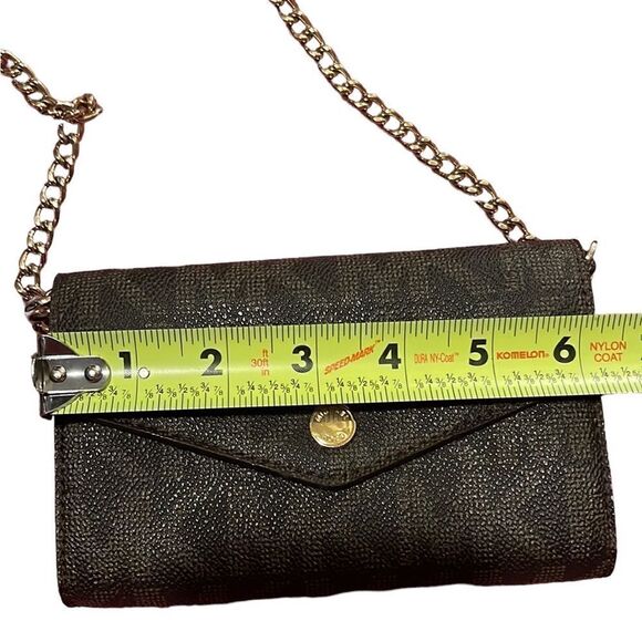 Michael Kors Wallet on a Chain - Picture 5 of 5